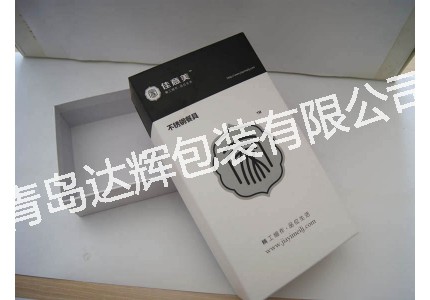 Precision mounted gift box